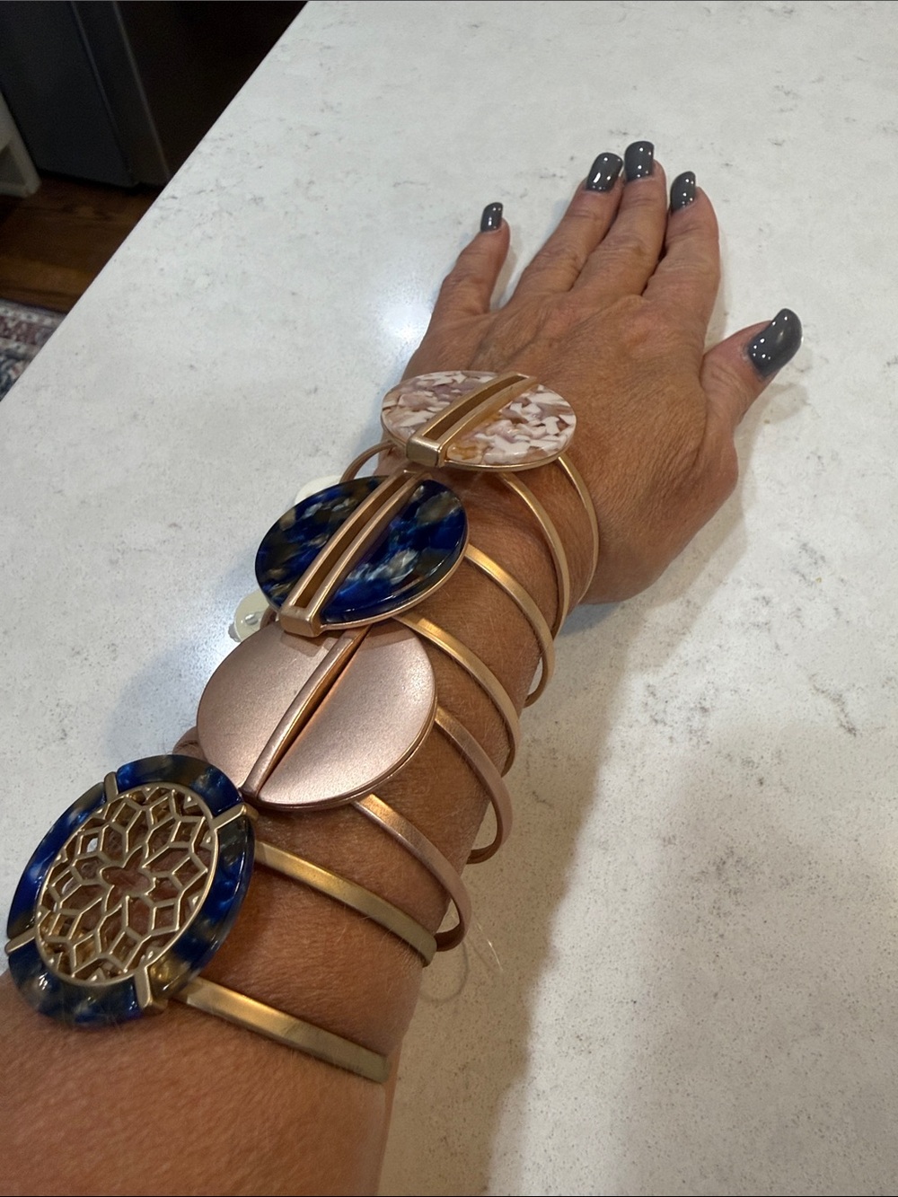 "FC / Le centre du monde" 4 Geometric Statement Cuff Bracelets